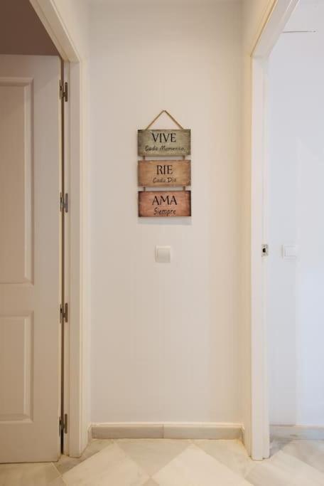 Ad2b Apartment, 300m From Cathedral With 2br * Seville