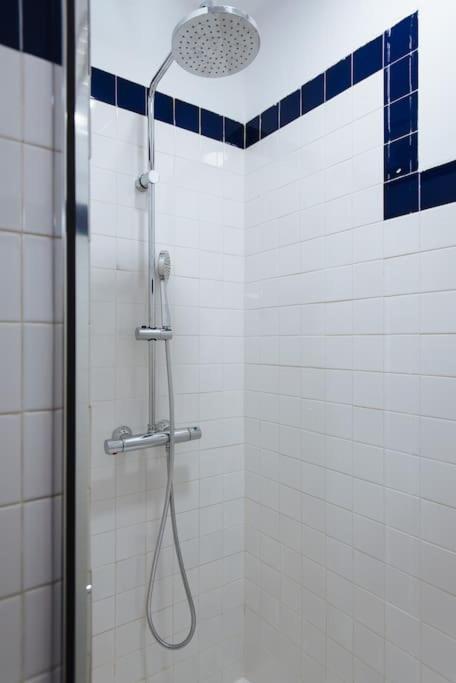 Ad2b Apartment, 300m From Cathedral With 2br Apartment *