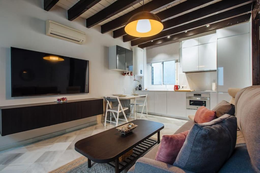 Ad2b Apartment, 300m From Cathedral With 2br